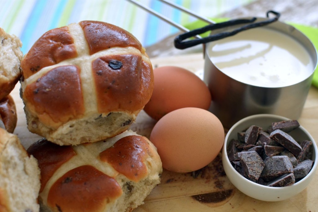 What to do with leftover hot cross buns and chocolate Easter eggs!