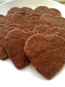 A plate of chocolate wafer cookies